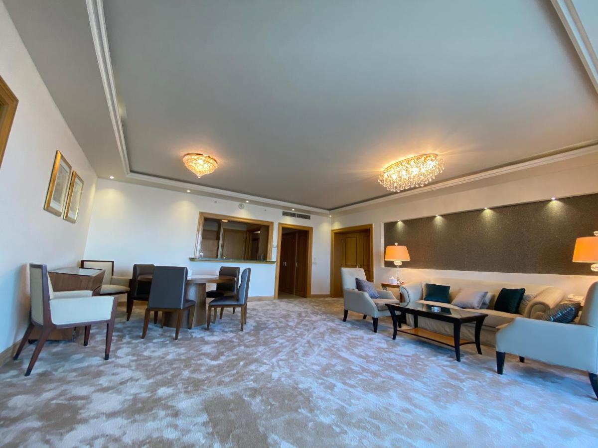 Chez Haytham At Four Seasons Nile Plaza Residential Suite Kairo Exterior foto