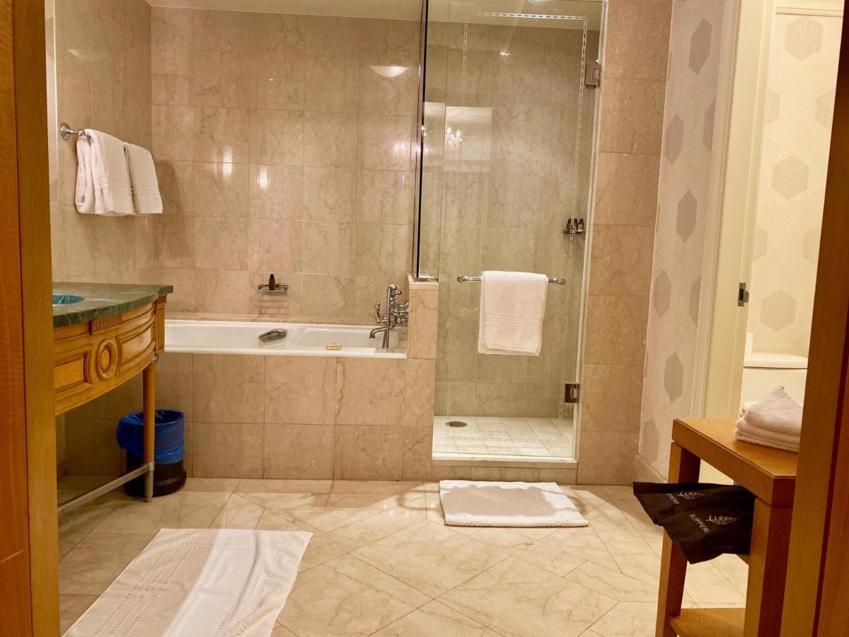 Chez Haytham At Four Seasons Nile Plaza Residential Suite Kairo Exterior foto